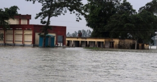 কুড়িগ্রামে বন্যায় ৭৫৫টি শিক্ষা প্রতিষ্ঠান বন্ধ