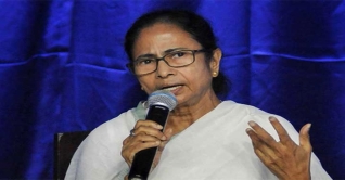 জম্মু-কাশ্মীরে মানবাধিকার লঙ্ঘিত হয়েছে: মমতা জম্মু-কাশ্মীরে মানবাধিকার লঙ্ঘিত হয়েছে: মমতা