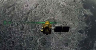 চাঁদে অবতরণে ব্যর্থ ভারতের চন্দ্রযান-২ চাঁদে অবতরণে ব্যর্থ ভারতের চন্দ্রযান-২