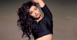 এমি পুরস্কারে মনোনয়ন পেলেন রাধিকা