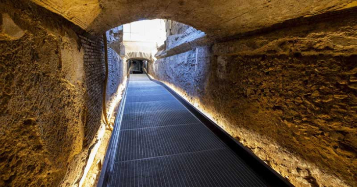 রোমান সাম্রাজ্যের সেই ঐতিহাসিক ‘কমোডাস প্যাসেজ’