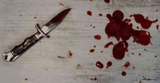 খুলনায় ঘুমন্ত শিশুকে কুপিয়ে হত্যা করলো সৎ মা