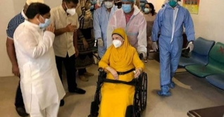 খালেদা জিয়াকে সিঙ্গাপুর নিতে চায় পরিবার খালেদা জিয়াকে সিঙ্গাপুর নিতে চায় পরিবার