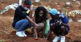 বিশ্বে করোনায় আরও ১০ হাজার মৃত্যু বিশ্বে করোনায় আরও ১০ হাজার মৃত্যু