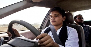 দেশে ১৪৪০ জন নারী চালক তৈরি হচ্ছে: মহিলা বিষয়ক অধিদপ্তর দেশে ১৪৪০ জন নারী চালক তৈরি হচ্ছে: মহিলা বিষয়ক অধিদপ্তর