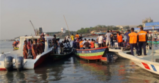 শীতলক্ষ্যায় লঞ্চডুবি: শিশুসহ ৫ জনের মরদেহ উদ্ধার