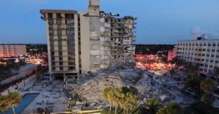 ফ্লোরিডায় ভবন ধসে ১ জনের মৃত্যু, ৯৯ জনের প্রাণহানির আশঙ্কা ফ্লোরিডায় ভবন ধসে ১ জনের মৃত্যু, ৯৯ জনের প্রাণহানির আশঙ্কা