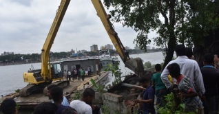 চতুর্থ দফায় উচ্ছেদ অভিযানে বিআইডব্লিউটিএ