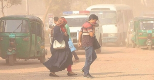 করোনা মোকাবেলায় কঠিন করে দিচ্ছে ঢাকার দূষিত বাতাস