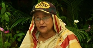 আদেশ-কর্তব্য পালনে প্রকৃত সৈনিক পিছপা হয় না: প্রধানমন্ত্রী আদেশ-কর্তব্য পালনে প্রকৃত সৈনিক পিছপা হয় না: প্রধানমন্ত্রী