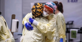 যুক্তরাষ্ট্রে কোভিডে প্রাণহানি ৬ লাখ ছাড়াল