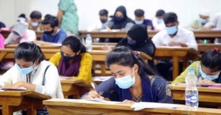 চলছে সাত কলেজের ভর্তি পরীক্ষা