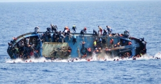 আটলান্টিকে নৌকাডুবি: নিহত ৫২, প্রাণে বাঁচলেন এক নারী আটলান্টিকে নৌকাডুবি: নিহত ৫২, প্রাণে বাঁচলেন এক নারী