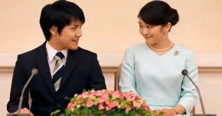 প্রেমিককে বিয়ের জন্য অর্থ-পদবী ত্যাগ জাপানী রাজকন্যার