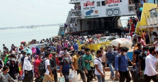 শিমুলিয়া ঘাটে ঘরমুখো মানুষের ঢল শিমুলিয়া ঘাটে ঘরমুখো মানুষের ঢল