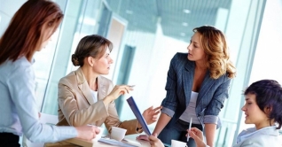 কর্মজীবনে উন্নতিতে নারীদের জন্য টিপস কর্মজীবনে উন্নতিতে নারীদের জন্য টিপস