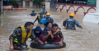 ভারী বর্ষণে বন্যা, নেপালে নিহত ৪৩ ভারী বর্ষণে বন্যা, নেপালে নিহত ৪৩