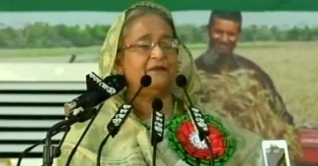 কৃষকদের ক্ষতি করে উন্নয়ন ও শিল্পায়ন নয়: প্রধানমন্ত্রী কৃষকদের ক্ষতি করে উন্নয়ন ও শিল্পায়ন নয়: প্রধানমন্ত্রী