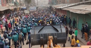 মিরপুরে উত্তর সিটির উচ্ছেদ অভিযানে হামলা