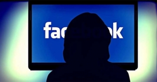 কিভাবে বুঝবেন আপনার তথ্য ফাঁস হয়েছে কি না কিভাবে বুঝবেন আপনার তথ্য ফাঁস হয়েছে কি না