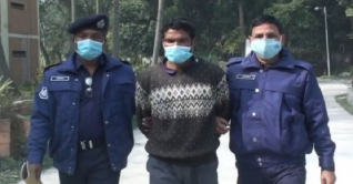 নাটোরে স্ত্রী হত্যার দায়ে ভ্যানচালক স্বামী গ্রেফতার