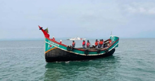 ৩৩ দিন পর টেকনাফ-সেন্টমার্টিন নৌ চলাচল স্বাভাবিক