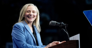 ভার্জিনিয়ার প্রথম নারী গভর্নর অ্যাবিগেইল