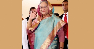 ব্রুনাইয়ে প্রধানমন্ত্রীকে উঞ্চ সংবর্ধনা ব্রুনাইয়ে প্রধানমন্ত্রীকে উঞ্চ সংবর্ধনা