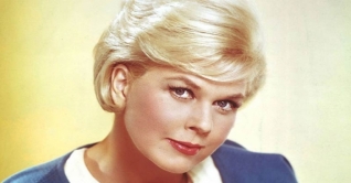 পরলোকে ‘কে সেরা সেরা’খ্যাত হলিউড কিংবদন্তী ডরিস ডে