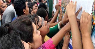 প্রথম দফায় কলেজ পায়নি ৯৭ হাজার শিক্ষার্থী