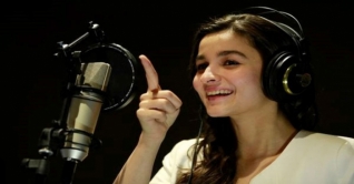 জিতের সুরে গাইলেন আলিয়া