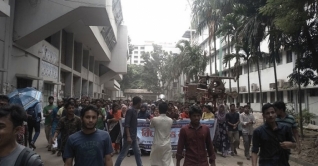 তৃতীয় দিনেও অচল ঢাবি