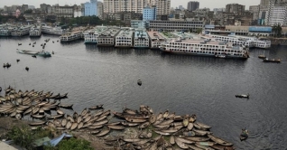 সারাদেশে নৌধর্মঘট চলছে সারাদেশে নৌধর্মঘট চলছে