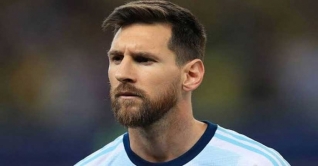 করোনা আক্রান্তদের পাশে দাঁড়ালেন মেসি করোনা আক্রান্তদের পাশে দাঁড়ালেন মেসি