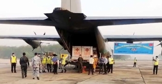 দেশে পৌঁছাল চীনা উপহারের ৫ লাখ টিকা