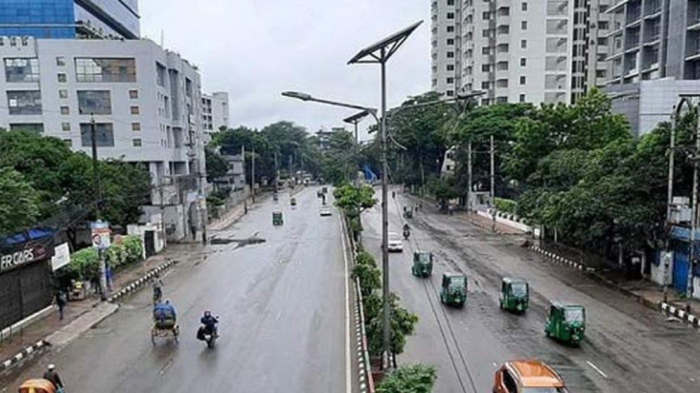 ঢাকার আবহাওয়া: মেঘলা আকাশ, বৃষ্টির সম্ভাবনা