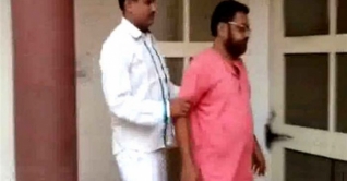 ১২০ নারীকে ধর্ষণ ও ভিডিও ধারণ, প্রধান পুরোহিত গ্রেফতার