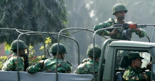 কাল থেকে মাঠে নামছে সেনাবাহিনী কাল থেকে মাঠে নামছে সেনাবাহিনী