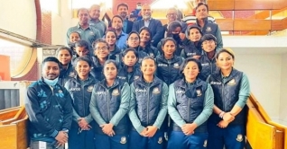 তৃষ্ণাকে ছাড়াই নিউজিল্যান্ডগামী বিমানে বাংলাদেশ