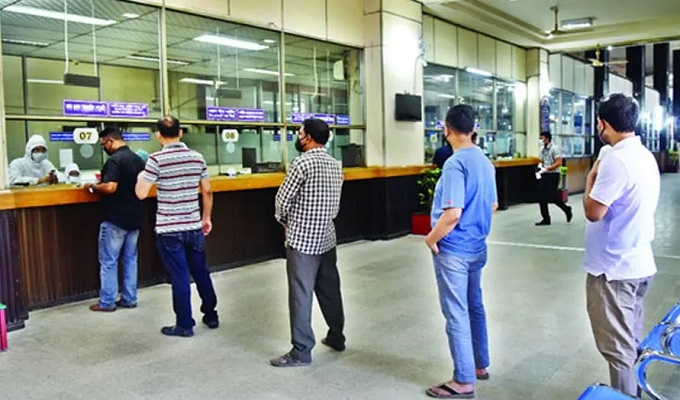 ছুটির মধ্যেও যেসব এলাকায় আজ ব্যাংক খোলা