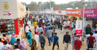 অমর একুশে বইমেলার পঞ্চম দিনে এলো ৭৩টি নতুন বই