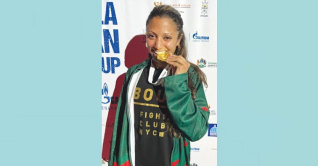 প্রবাসী বক্সার জিনাত ফেরদৌসের স্বর্ণজয়