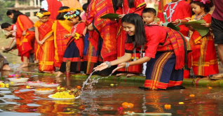 ফুল ভাসিয়ে পাহাড়ে বর্ষবরণ শুরু, প্রধানমন্ত্রীর শুভেচ্ছা