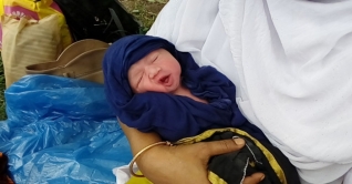 তীব্র যানজটে পথেই কন্যাসন্তান প্রসব