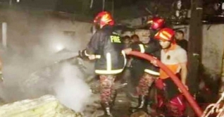 সিলিন্ডার বিস্ফোরণে দুই মাস বয়সী শিশুর মৃত্যু