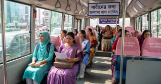 রাজধানীতে নারীদের পরিবহন সংকট: দ্রুত আধুনিক বাস চালুর ঘোষণা