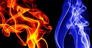 গ্যাসের চুলার আগুনে স্বামী-স্ত্রী দগ্ধ