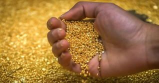 যুদ্ধের প্রভাবে দেশের বাজারে ফের বাড়ল স্বর্ণের দাম