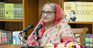 ভবিষ্যতের জন্য নিজেদের তৈরি করতে হবে: প্রধানমন্ত্রী
