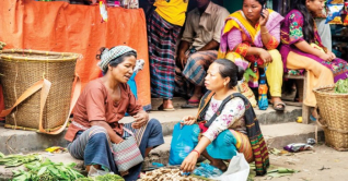 পাহাড়ের নারীরা জানে না নারী দিবসের কথা